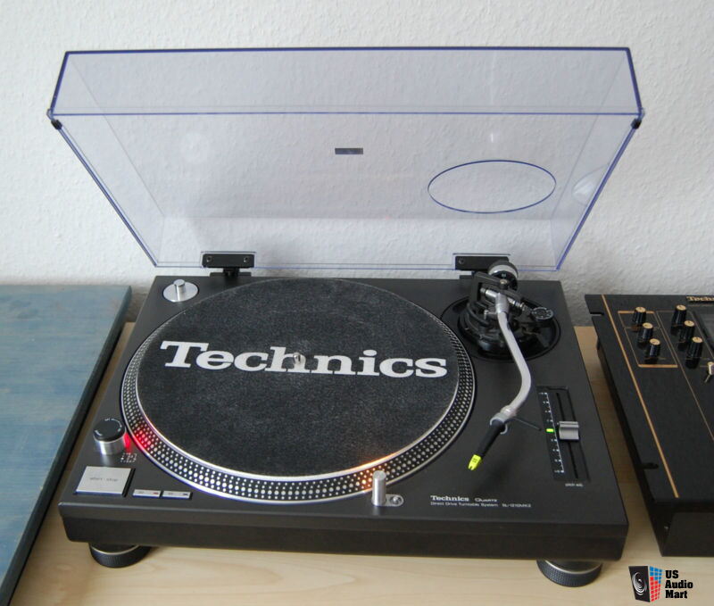 613672-2_x_technics_sl1210mk2_turntable_with_ortofon_nightclub_system.jpg